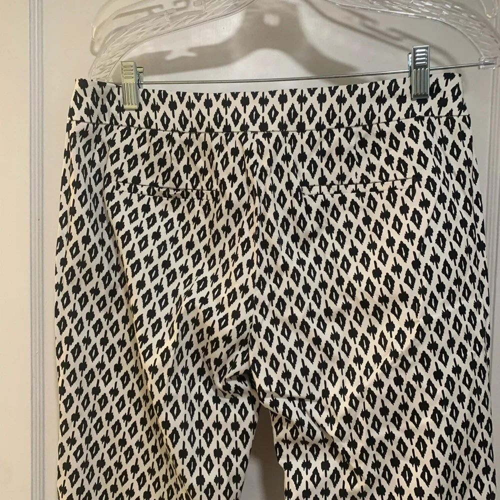 Kenar | black and white patterned pants